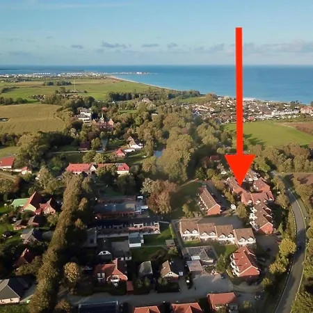 Апартаменты Strandgut - *